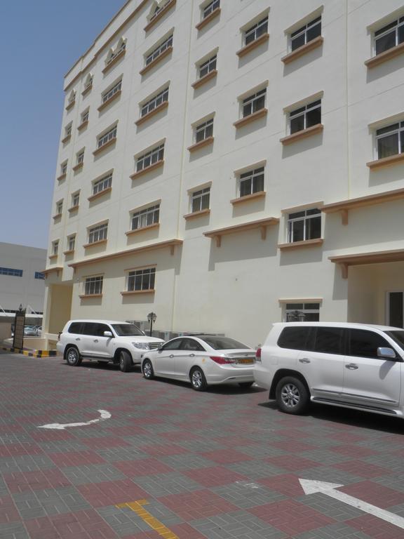 البريمي فندق وشقق حماسة بلازا الغرفة الصورة